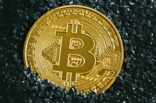 Bitcoin: Implikationen av att adoptera det