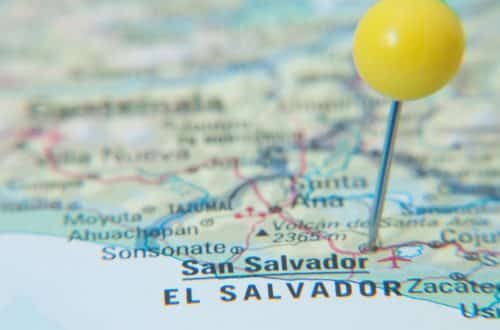 Başkan Bukele, El Salvador'un Günde Bir Bitcoin Almaya Hazır Olduğunu Açıkladı