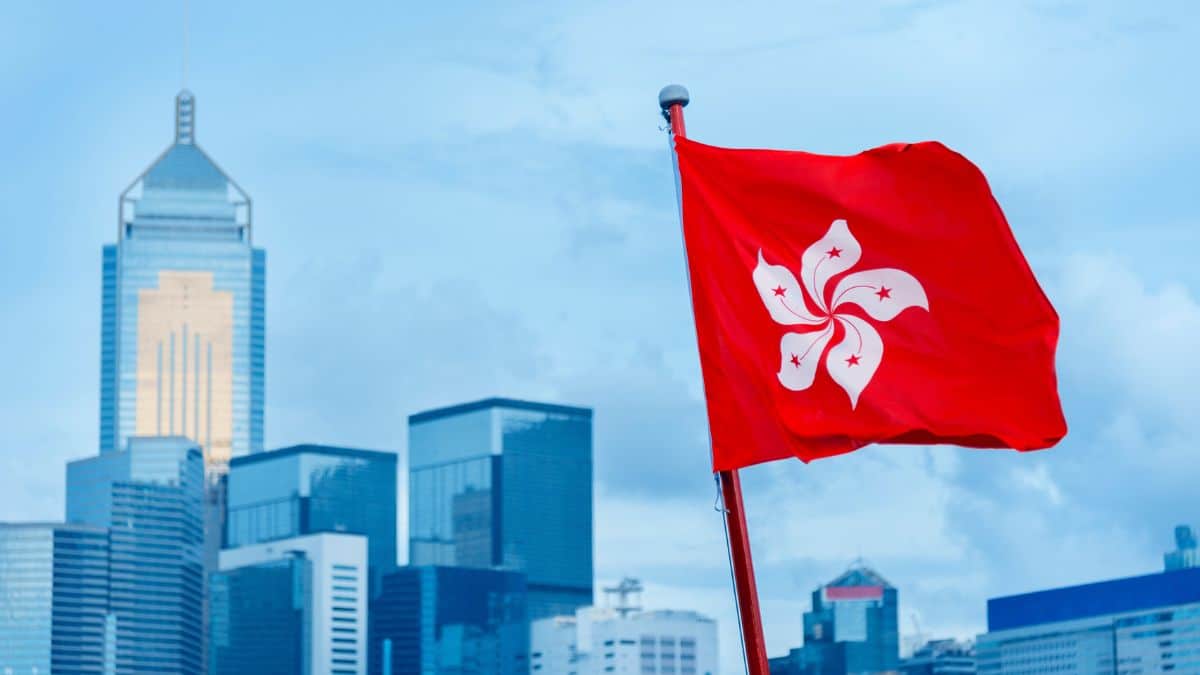 The Financial Secretary of Hong Kong said that he plans to adopt a strategy that emphasizes both "proper regulation" and "promoting development."