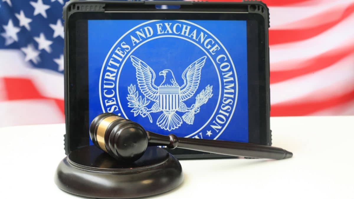 Den tidigare SEC-chefen John Reed Stark har varnat kryptovaluta-influenser att vara beredda på rättsliga åtgärder.