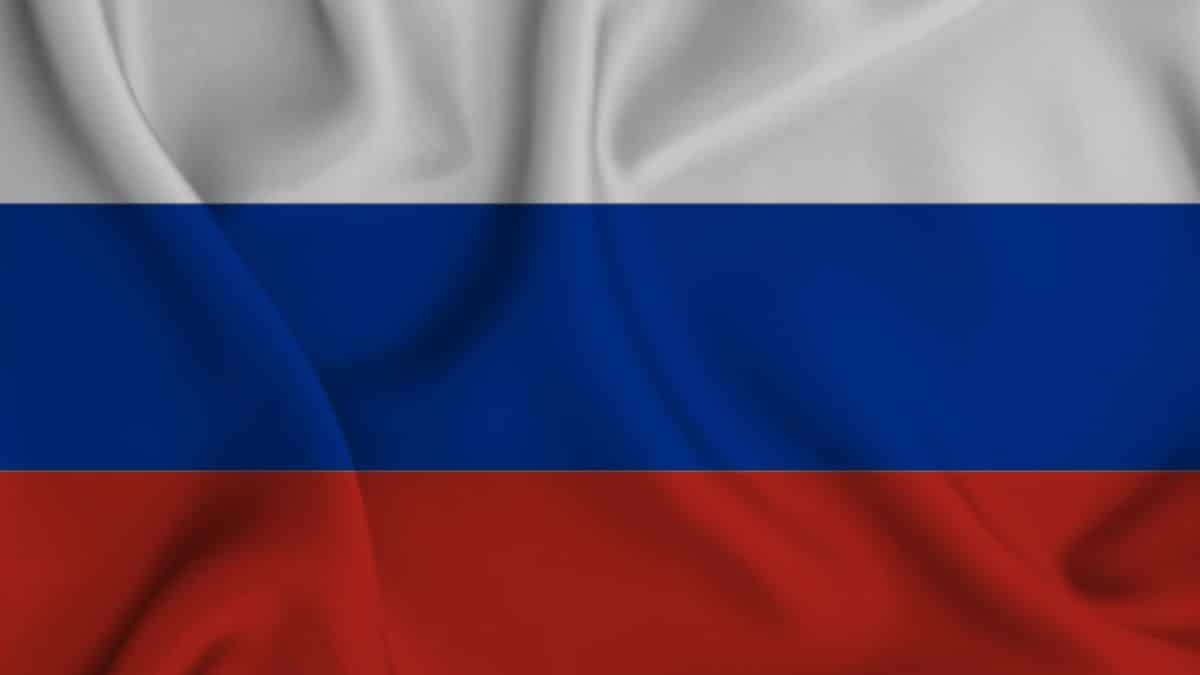 O Rosbank se tornou o primeiro grande banco da Rússia a oferecer liquidação de pagamentos internacionais em criptomoedas.