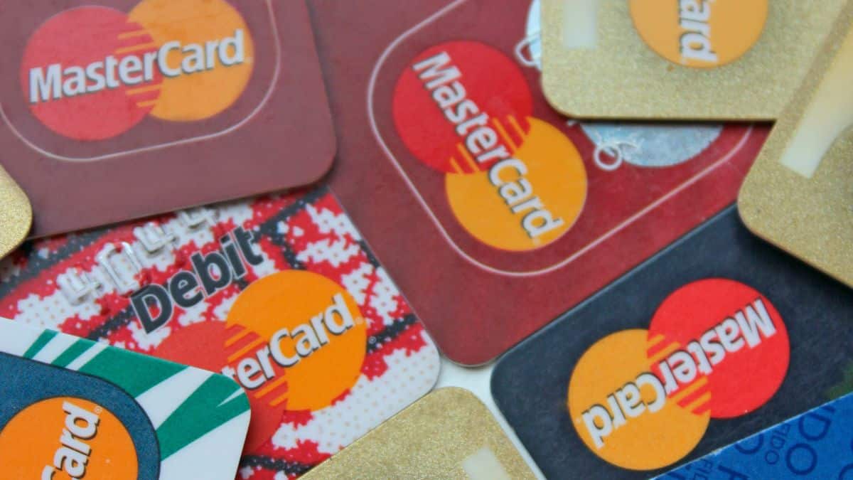'Multi Token Network' and 'Crypto Credential' offerings by Mastercard were used for verification standards and interoperability.